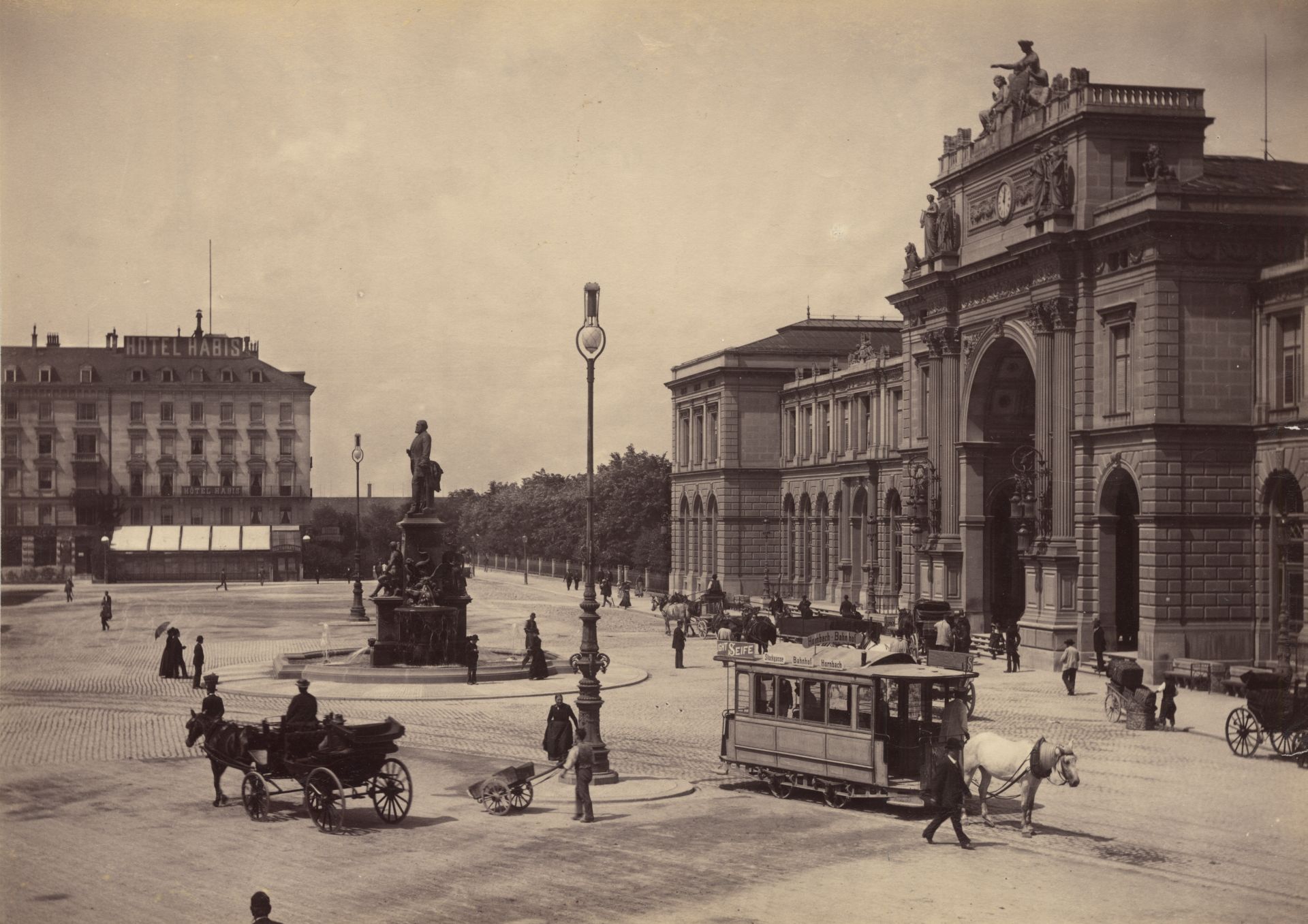 Bahnhofplatz Hauptbahnhof